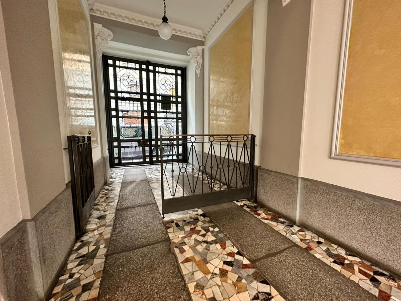 Comecasa Studio Vicino Stazione Centrale Mediolan Zewnętrze zdjęcie